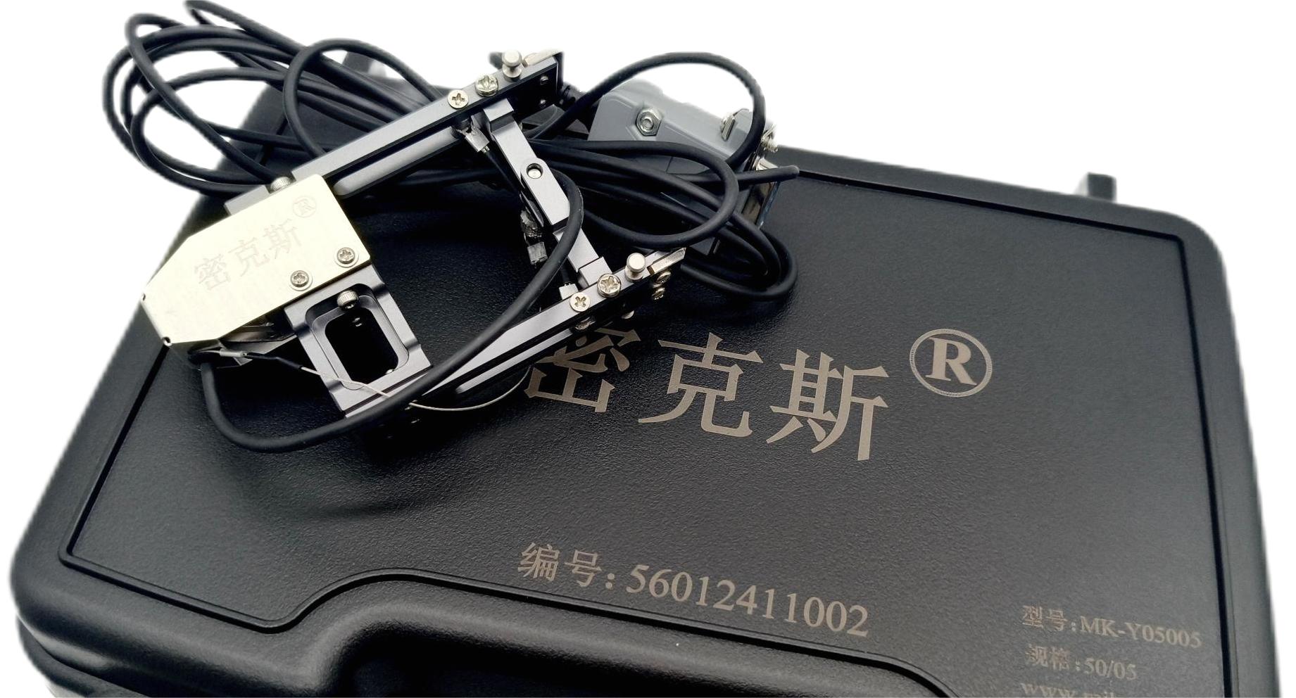 引伸计